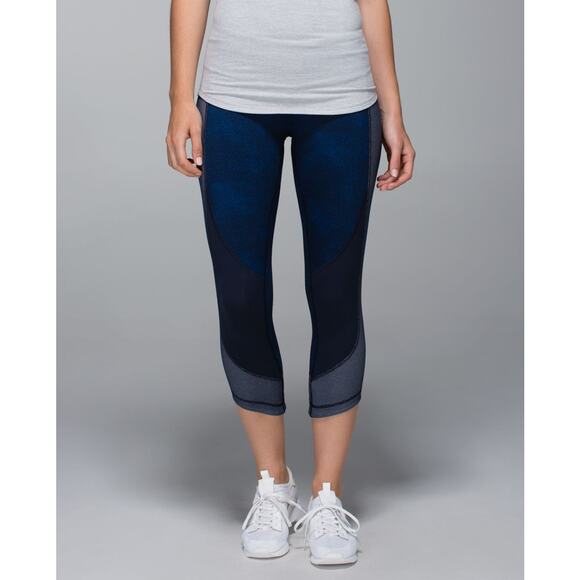 Lululemon Mid Rise Wunder‎ Under Crop Sashiko Inkwell LeggingsWomen's Size 4 - Picture 1 of 6